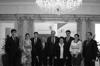 Volksanwalt Kräuter empfängt die usbekische Delegation