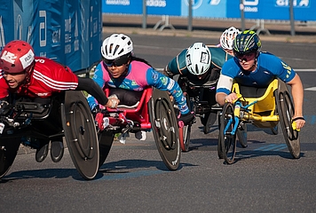 Wheelchair bike race