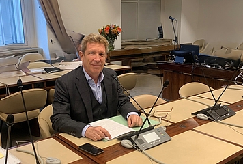 Volksanwalt Bernhard Achitz vor dem UN-Ausschuss in Genf