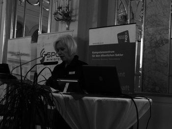 Volksanwältin Brinek als Expertin beim "CAF-Day 2013"