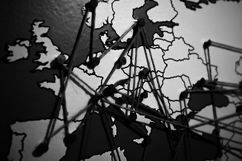 Europakarte mit Netzwerkdarstellung