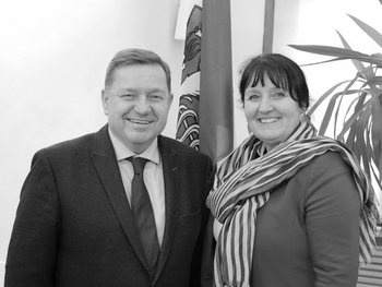 Volksanwalt Amon mit der steirischen Landtagspräsidentin Manuela Khom.